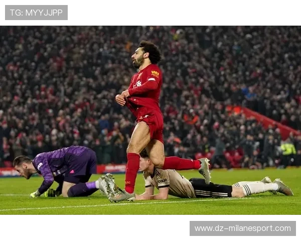 利物浦主场压制力爆棚,萨拉赫外脚背搓射差点挂角